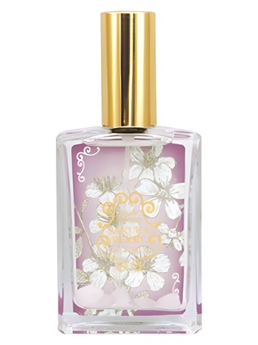 Magic to Love Sakuraberry Lilac Blossom fragrance bottle