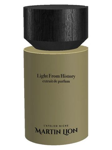 Martin Lion Light from History fragrance bottle