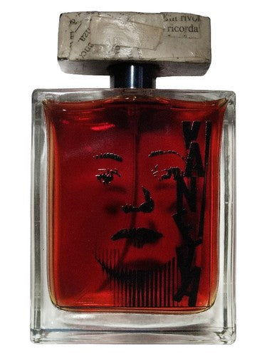 Moi Aussi Vaneva fragrance bottle