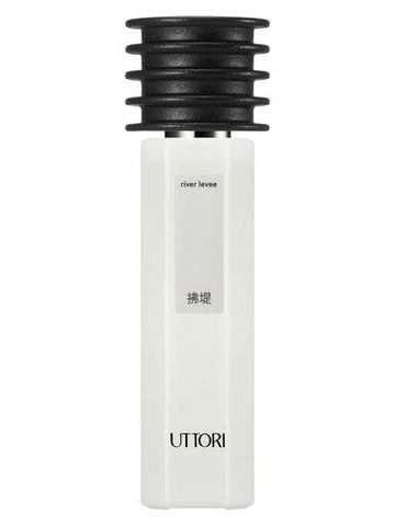 Uttori 五朵里 River Levee 拂堤 fragrance bottle