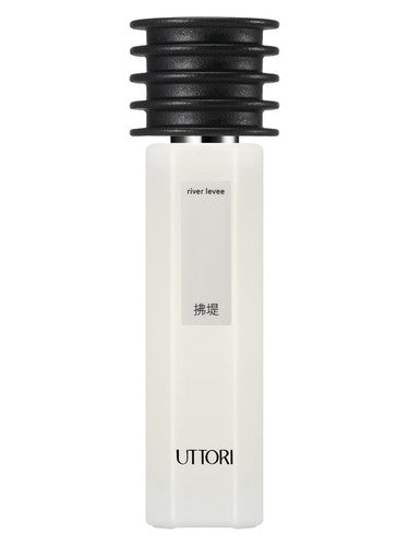 Uttori 五朵里 River Levee 拂堤 fragrance bottle