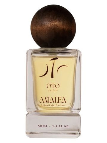 OTO Parfum Amalea fragrance bottle