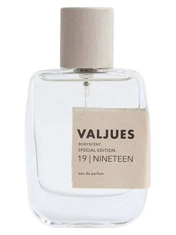 Valjues 19 I Nineteen fragrance bottle