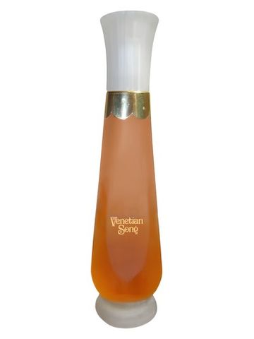 Studio Girl Venetian Song fragrance bottle