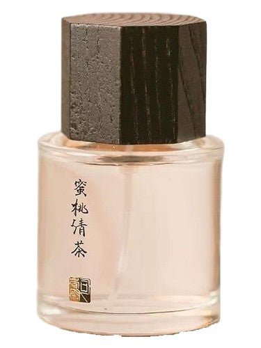 Sixiangwei 司香尉 Mi Tao Qing Cha 蜜桃清茶 fragrance bottle