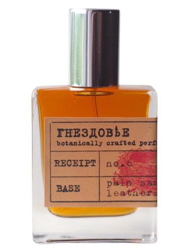 Gnezdovje Parfumerie No.6 Louisiana Hunt fragrance bottle