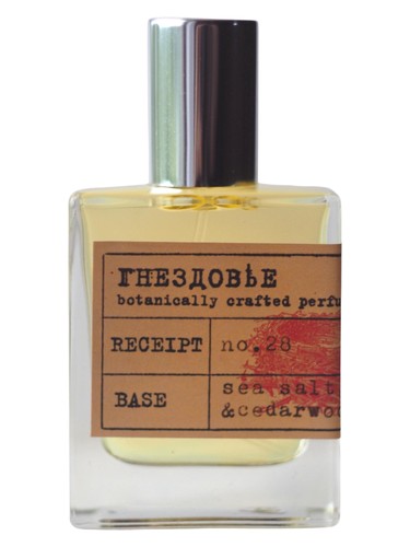 Gnezdovje Parfumerie No.28 Biarritz fragrance bottle