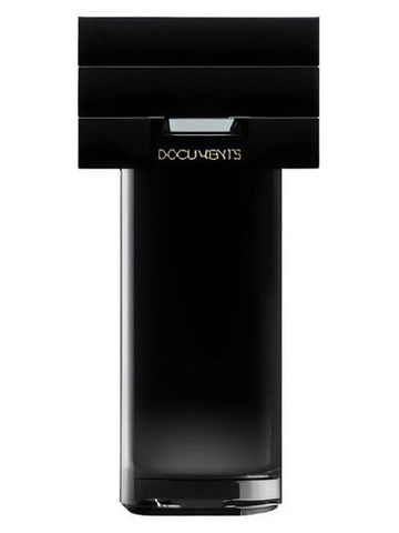 DOCUMENTS 闻献 Hug 相拥之后 fragrance bottle