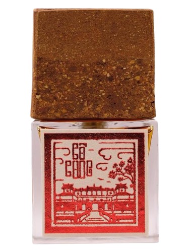 Maison de Nguyễn Cố Cung fragrance bottle