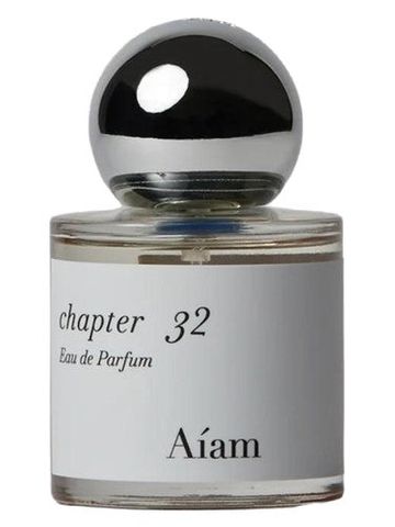 Aíam Chapter 32 fragrance bottle