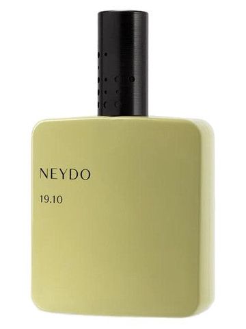 NEYDO Chasing Light 19.10 fragrance bottle