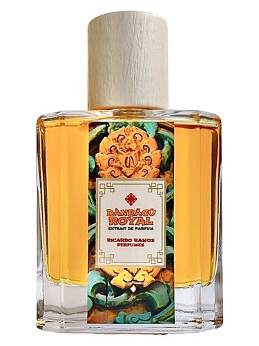 Ricardo Ramos Perfumes de Autor Dànbāgū Royal fragrance bottle