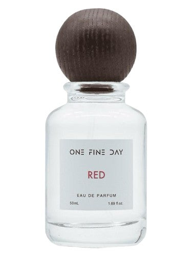 Mith Red fragrance bottle
