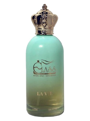 Rose Class La Vie fragrance bottle