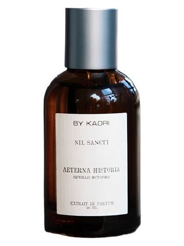By Kaori Aeterna historia fragrance bottle