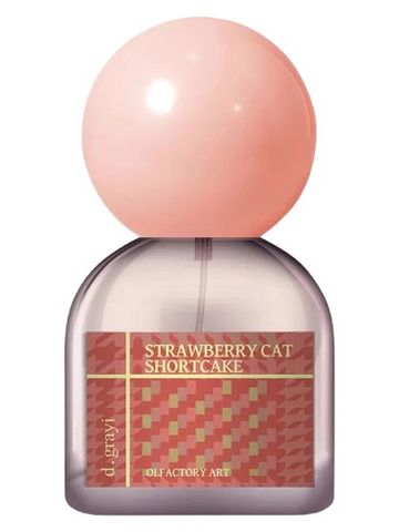 d.grayi Strawberry Cat Shortcake fragrance bottle