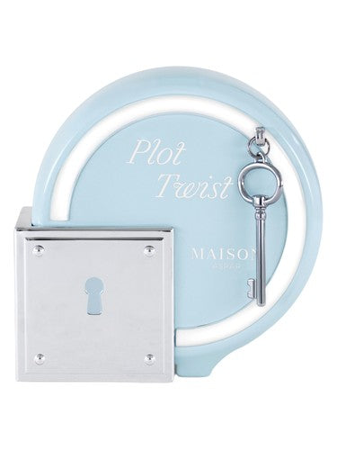 MAISON ASRAR Plot Twist fragrance bottle