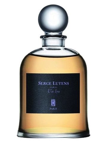 Serge Lutens Un Lys fragrance bottle