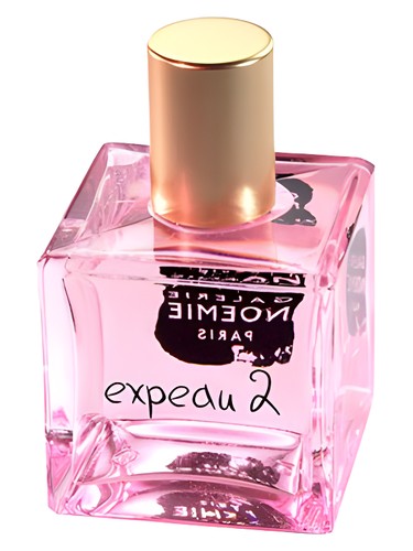 Galerie Noemie Expeau 2 fragrance bottle