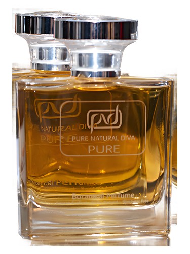 Pure Natural Diva Pure fragrance bottle
