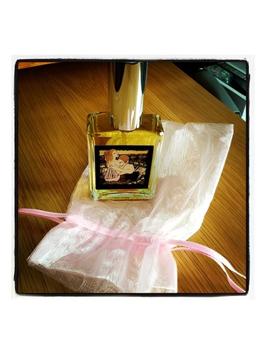 Skye Botanicals Lavender Honey fragrance bottle