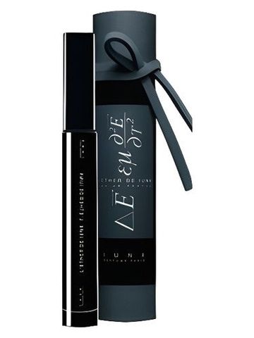 IUNX L'Ether fragrance bottle