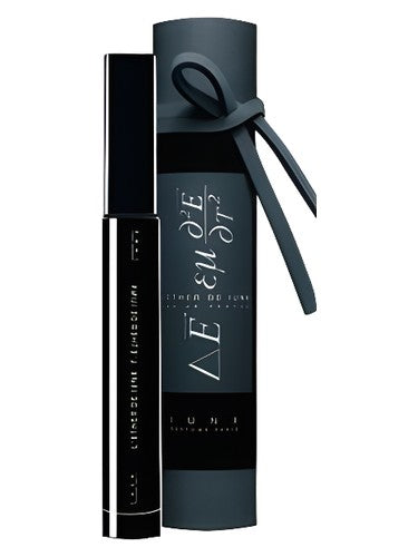 IUNX L'Ether fragrance bottle
