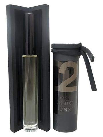 IUNX No. 02 L’Eau Sento fragrance bottle