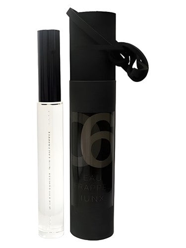 IUNX No. 06 L’Eau Frappe fragrance bottle