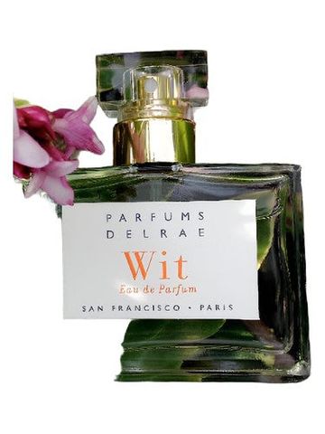 Parfums DelRae Wit fragrance bottle