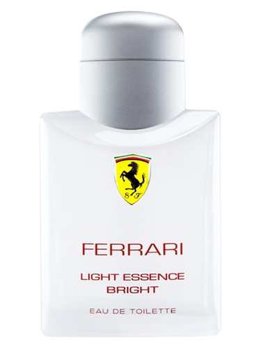 Ferrari Scuderia Ferrari Light Essence Bright fragrance bottle