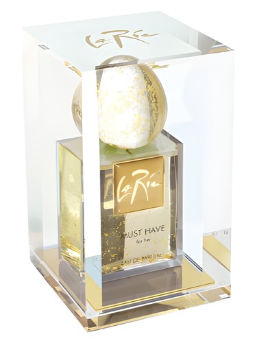 La Ric Must Have for her fragrance bottle