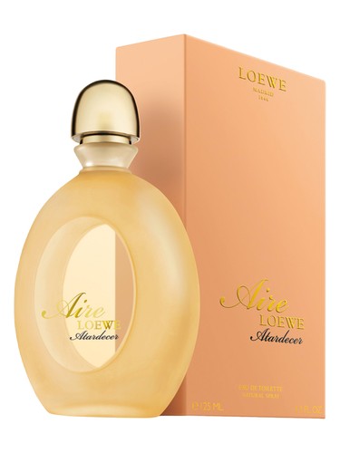 Loewe Aire Atardecer fragrance bottle