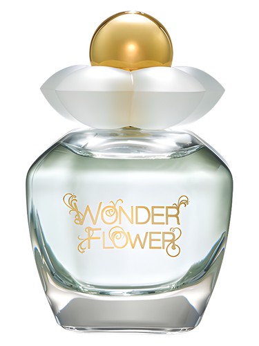 Oriflame Wonder Flower fragrance bottle
