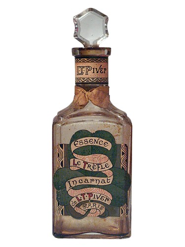 L.T. Piver Trèfle Incarnat fragrance bottle