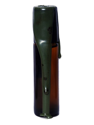 Ikiryō AppleRum and Jasmine fragrance bottle