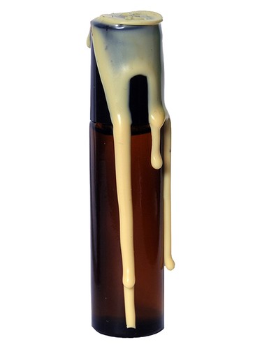 Ikiryō Vanilla Opi-Oud fragrance bottle