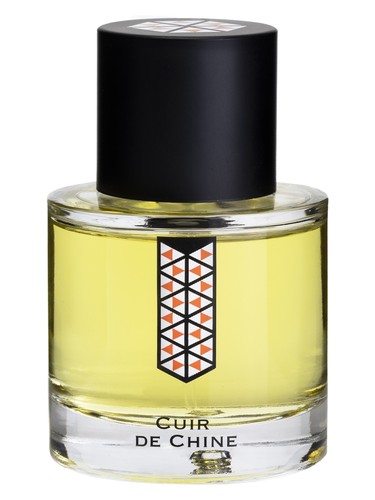 Les Indemodables Cuir de Chine fragrance bottle