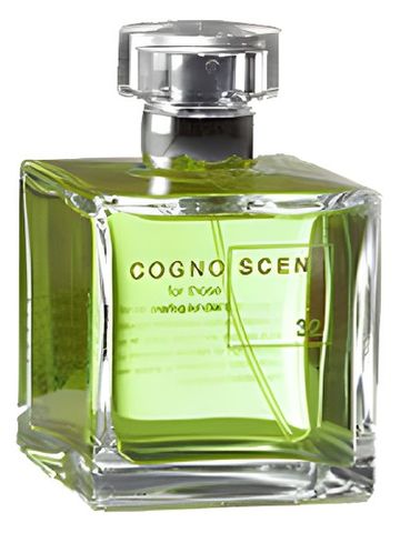 Cognoscenti No 32 Blue Oud fragrance bottle