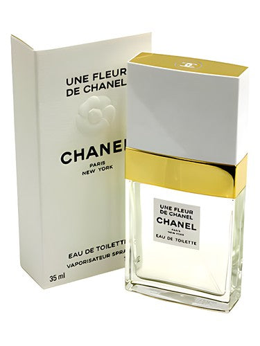 Chanel Une Fleur de Chanel fragrance bottle