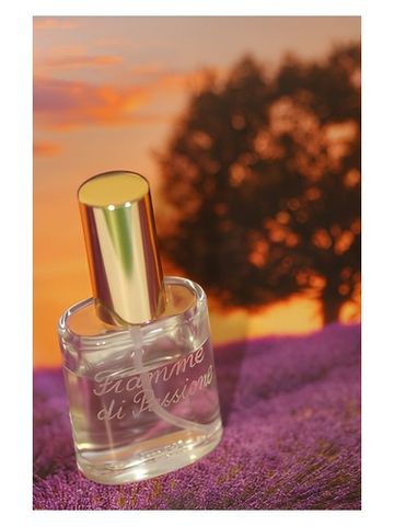 Francesco Vitelli Perfumes Fiamme di Passione fragrance bottle
