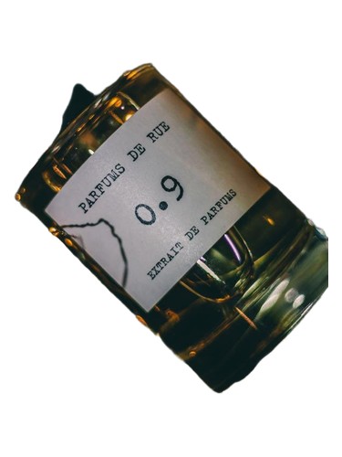 Byron Parfums 0.9 fragrance bottle
