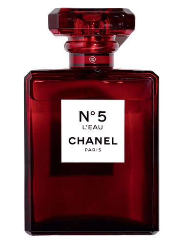 Chanel Chanel No 5 L'Eau Red Edition fragrance bottle