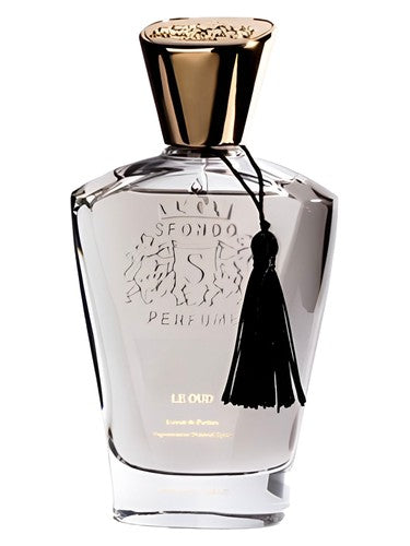 Sfondo Perfume Le Oud fragrance bottle
