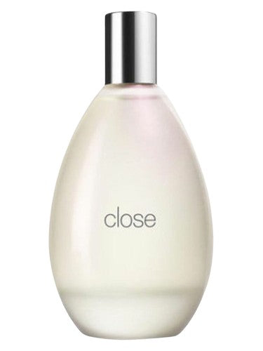 Gap Close fragrance bottle