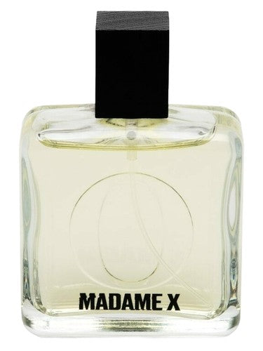 IIUVO Madame X fragrance bottle