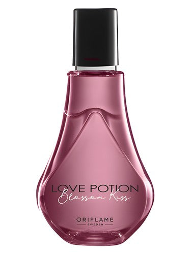 Oriflame Love Potion Blossom Kiss fragrance bottle