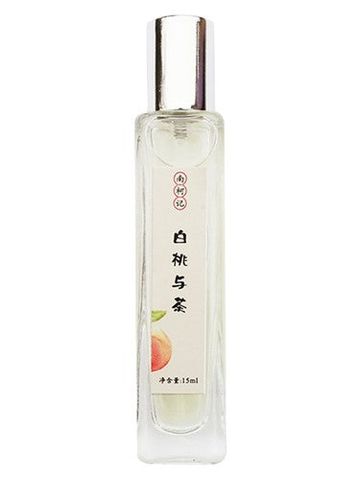 南柯记 Nankeji White Peach & Tea 白桃与茶 fragrance bottle