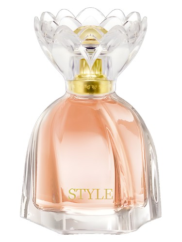 Princesse Marina De Bourbon Royal Style fragrance bottle