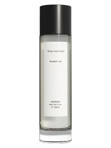 Mihan Aromatics Munlark Ash fragrance bottle